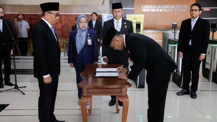Kolonel-Navigator-Ali-Sudirman-Pasaribu-sebagai-Kepala-Biro-Pengamanan-454.jpg