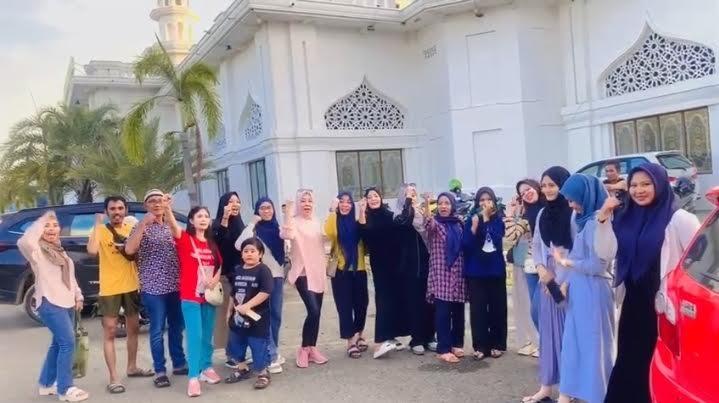 Pasukan Wanita All Out Dukung AR-Rahman di Pilkada Wajo Sulsel