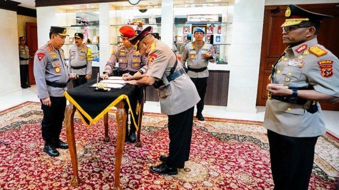 Listyo-Sigit-Prabowo-memimpin-sertijab-Kepala-Kepolisian-Daerah-Kapolda-Papua-5456767.jpg