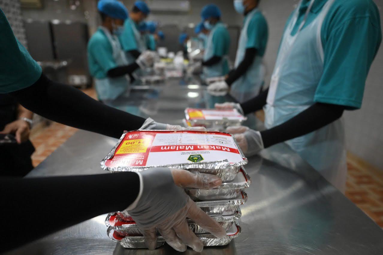 MAKANAN-SIAP-SAJI-Jemaah-haji-mendapatkan-37.jpg