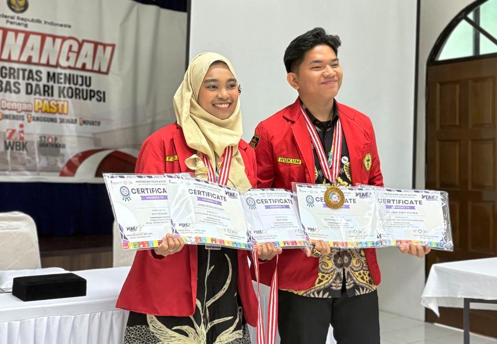 Borong Penghargaan, Dua Delegasi Unhas Bersinar di Youth Inter-action and Exploration 2025