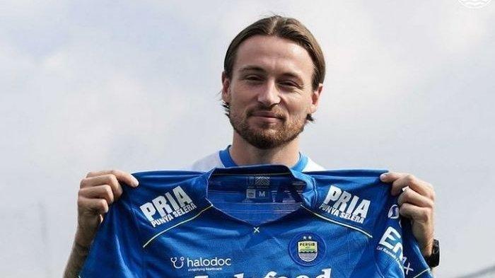 Marc-Klok-optimistis-Persib-Bandung-kalahkan.jpg