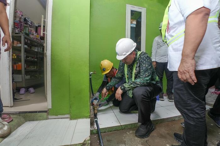 Munafri-Aliyah-Tepati-Janji-Politik-Pemasangan-Sambungan-Air-Bersih-Gratis-Dimulai-di-Emmy-Saelan.jpg