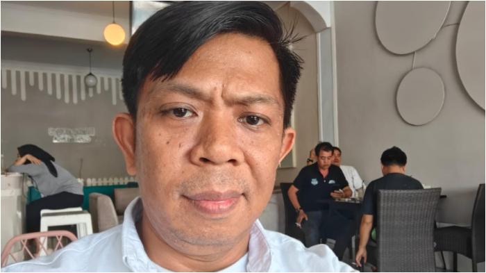 PIALA-DUNIA-Potret-Komisioner-KPU-Bone-Zainal-Jumat-562026.jpg