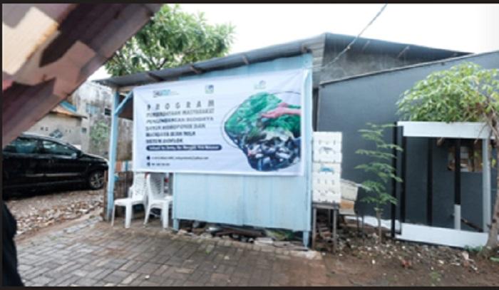 Foto: PLN UIW Sulselrabar Bantu Kelompok Wanita Toddopuli - PLN-UIW-Sulselrabar-memberikan-bantuan-untuk-Kelompok-Wanita-Toddopuli.jpg