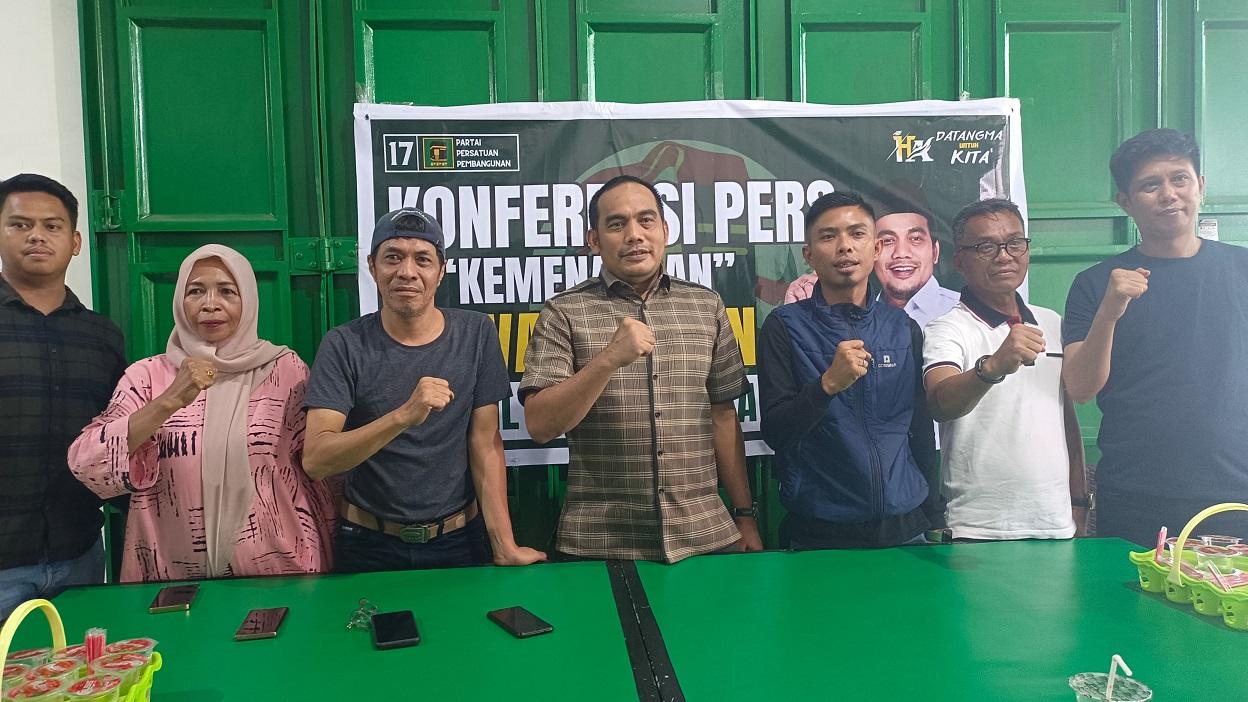 PPP-Irwan-Hasan-bersama-tim-pemenangan.jpg