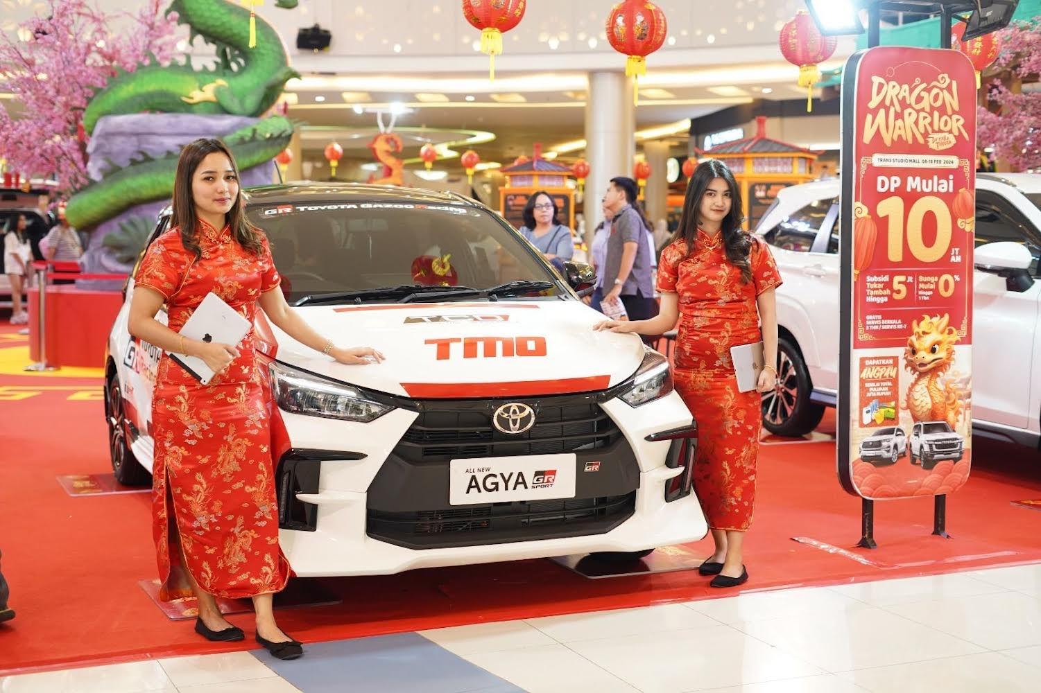 Pameran-Kalla-Toyota-dengan-tema-Dragon-Warrior-di-TSM-Makassar-kkk.jpg