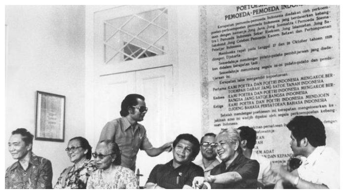 Para-tokoh-Kongres-Pemuda-I-dan-II-bertemu-di-Gedung-Sumpah-Pemuda-28101978.jpg