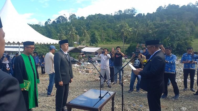 Bupati Lantik Pj Sekda Luwu Muhammad Rudi di Tempat Pembuangan Akhir Sampah Tallawang Bulawang
