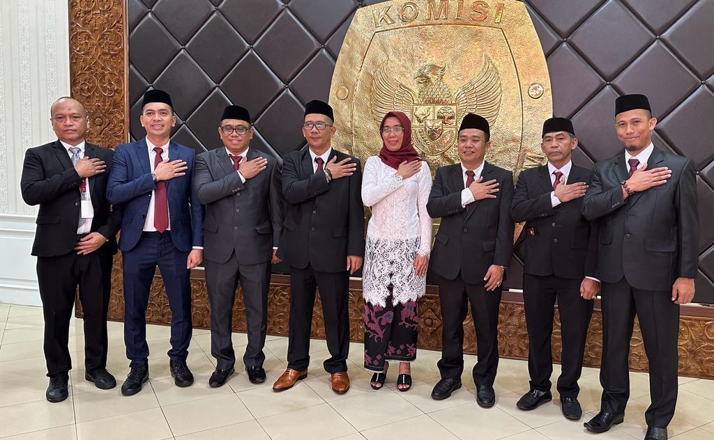 Pelantikan-tujuh-anggota-KPU-Sulsel-di-Jakarta-Rabu-2452023.jpg