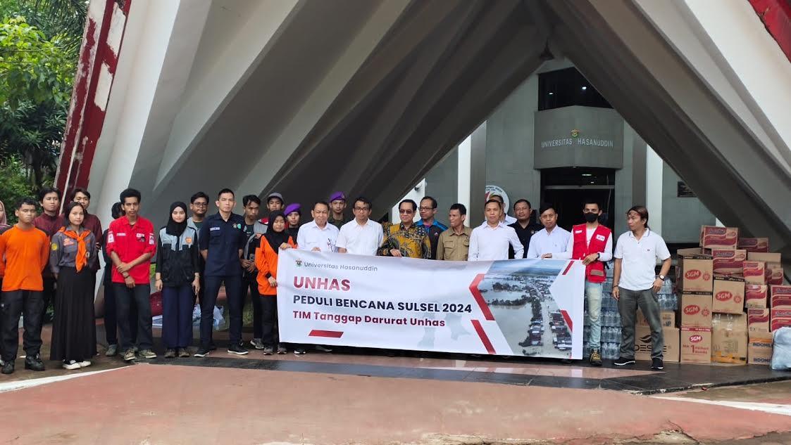 Pelepasan-Tim-tanggap-darurat-Unhas-Makassar-berjumlah-16-orang-ke-Luwu.jpg