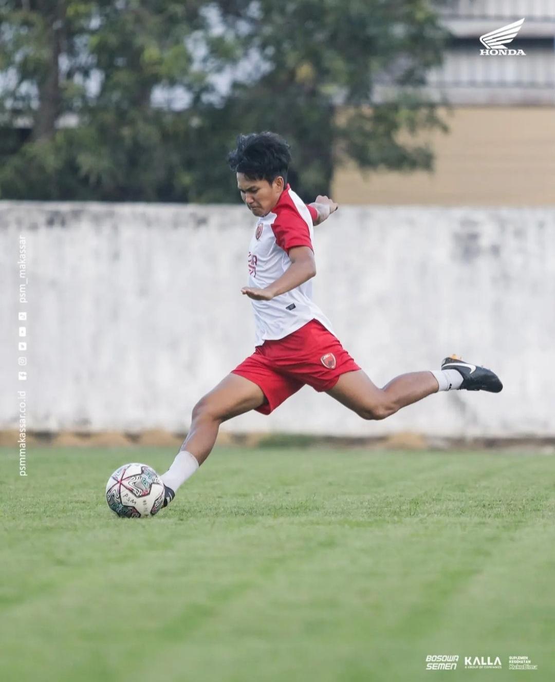 Pemain-PSM-M-Rafli-Asrul-mki.jpg