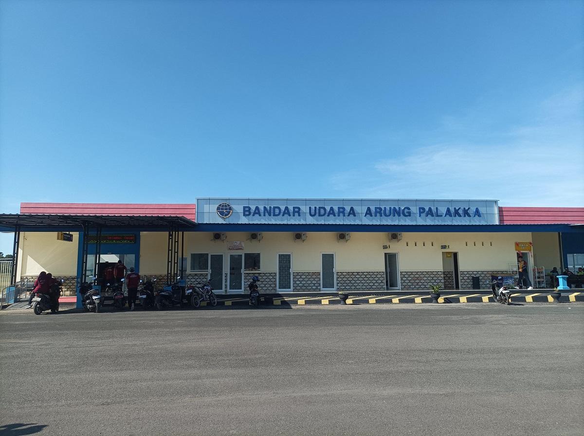 Potret-Bandar-Udara-Arung-Palakka-di-Kecamatan-Awangpone-20255.jpg