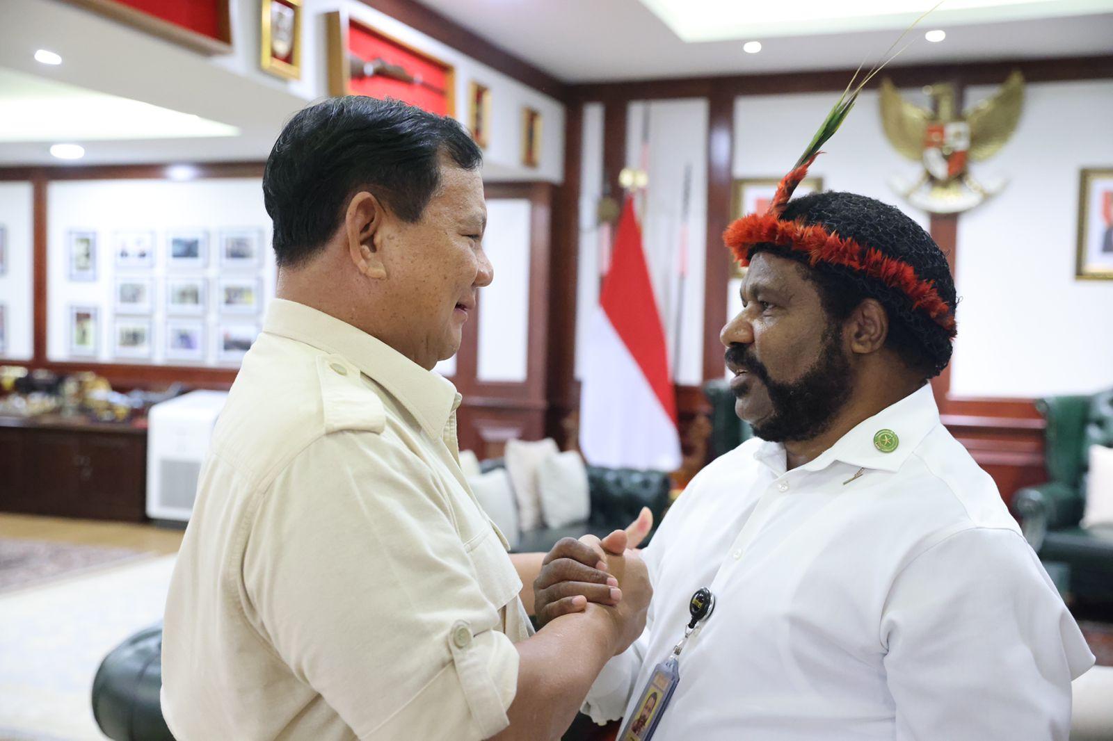 Lenis Kogoya Temui Prabowo Subianto