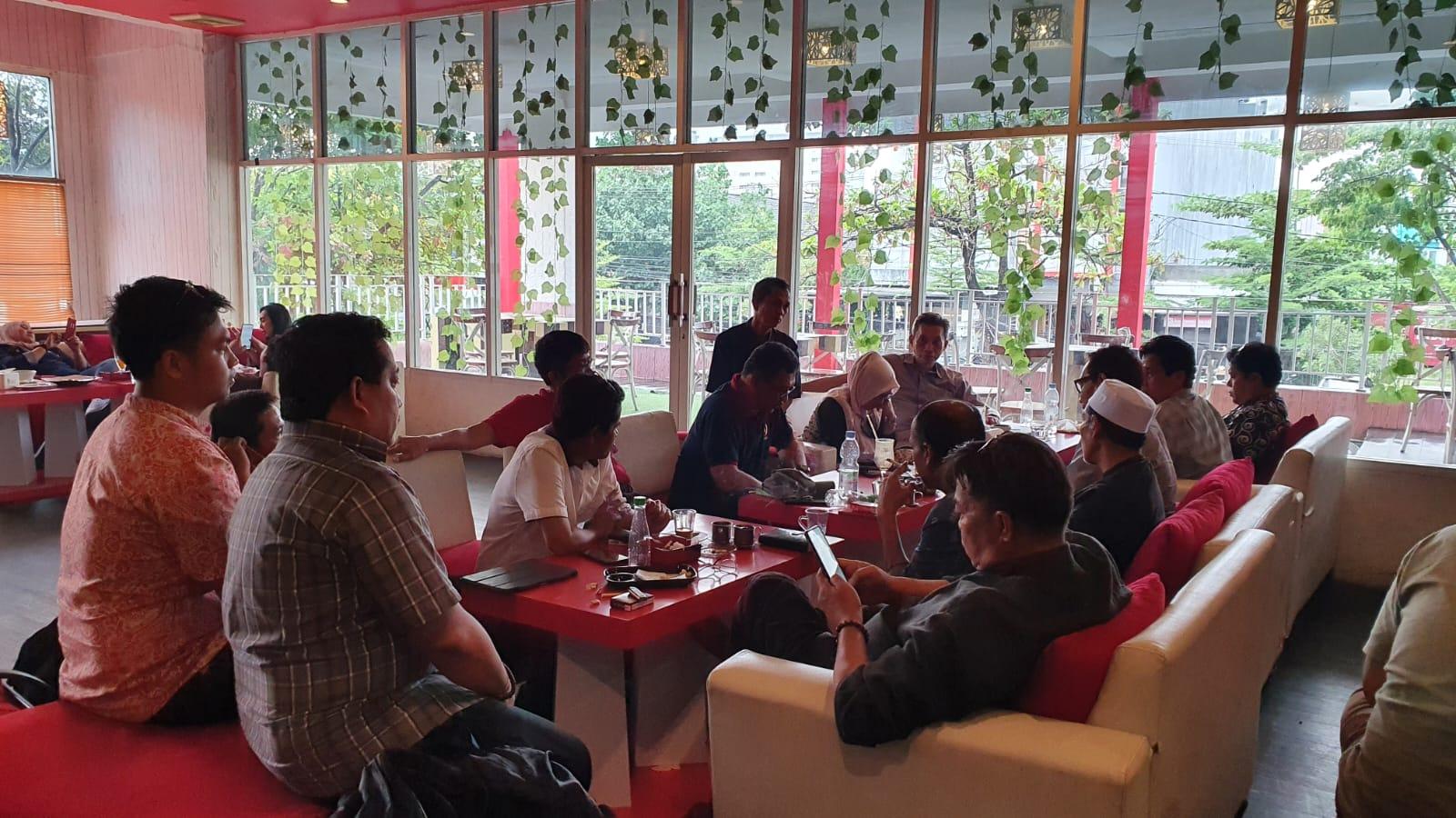 Rapat-persiapan-Musyawarah-Besar-IAPIM-XII-di-Red-Corner-Makassar.jpg