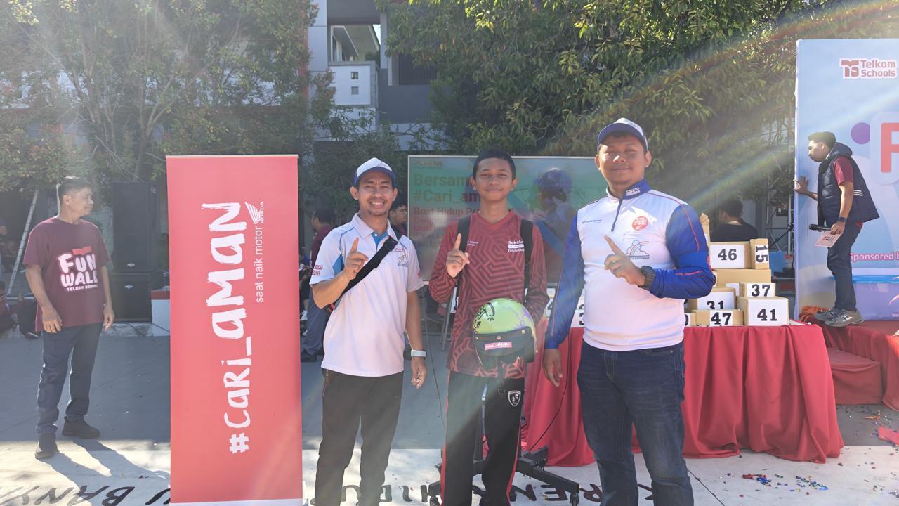 Safety-riding-SMK-Telkom-xzc.jpg
