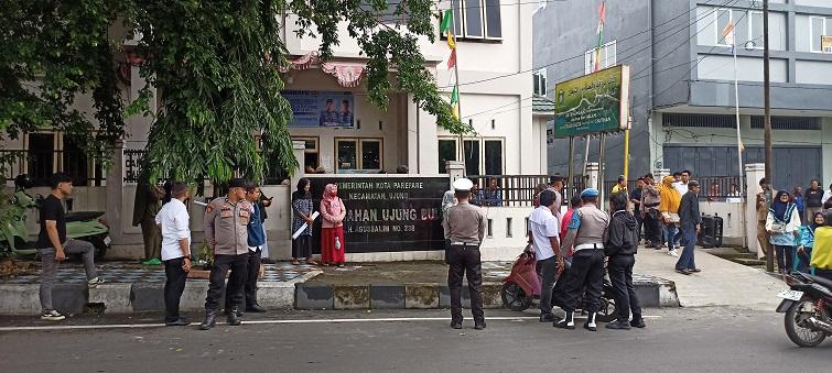 Sejumlah-warga-dan-kelompok-disabilitas-s.jpg