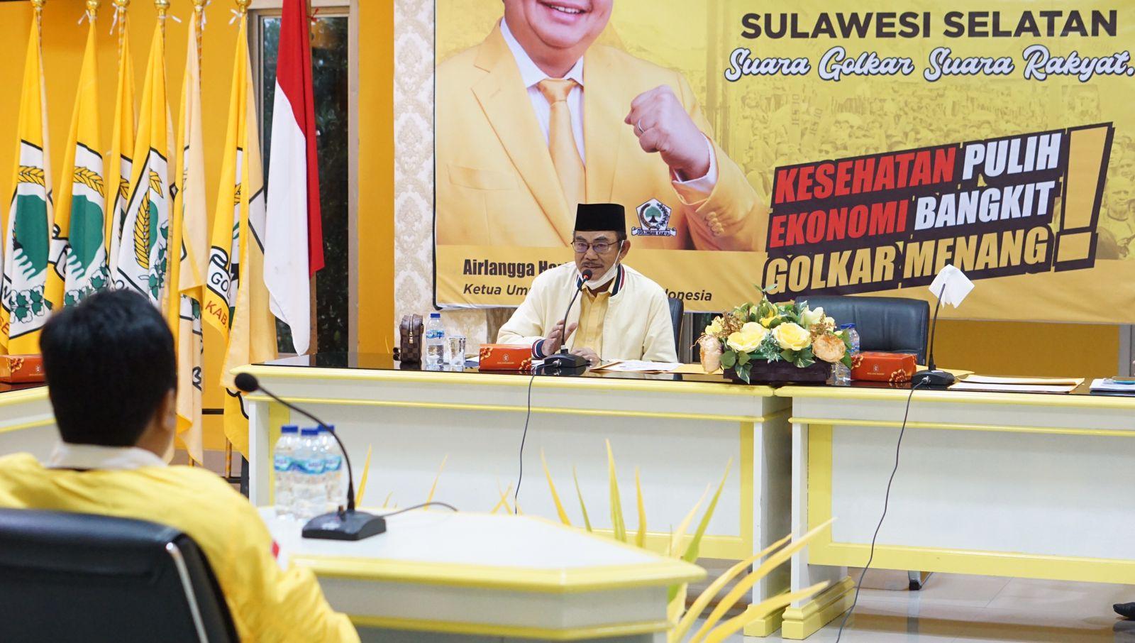 Sekretaris-DPD-I-Partai-Golkar-Sulawesi-Selatan-Marzuki-Wedeng-2313.jpg
