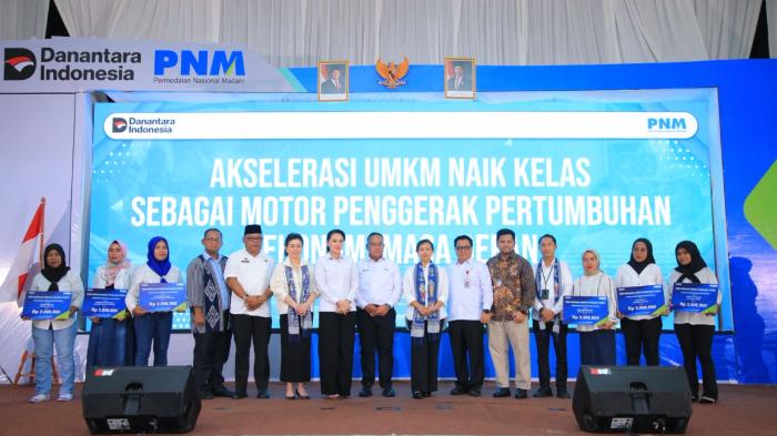 Seremonial-pembukaan-4-unit-Mekaar-di-Maluku-Utara.jpg