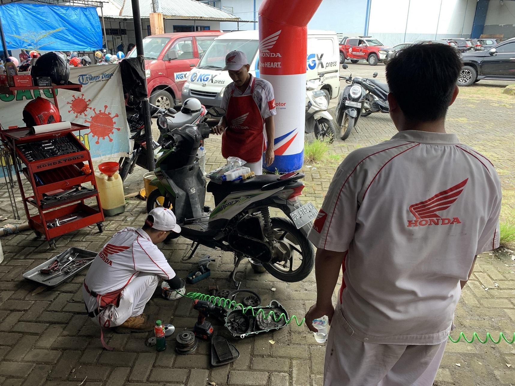 Servis-motor-Honda-gratis-dari-Asmo-Sulsel-di-dalam-kawasan-Kantor-Tribun-T.jpg