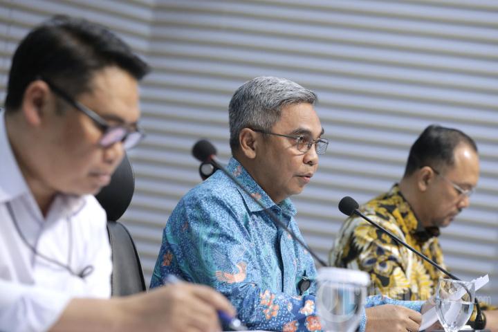 Setyo-Budiyanto-tengah-bersama-Direktur-Penyidikan-Dirdik-KPK.jpg