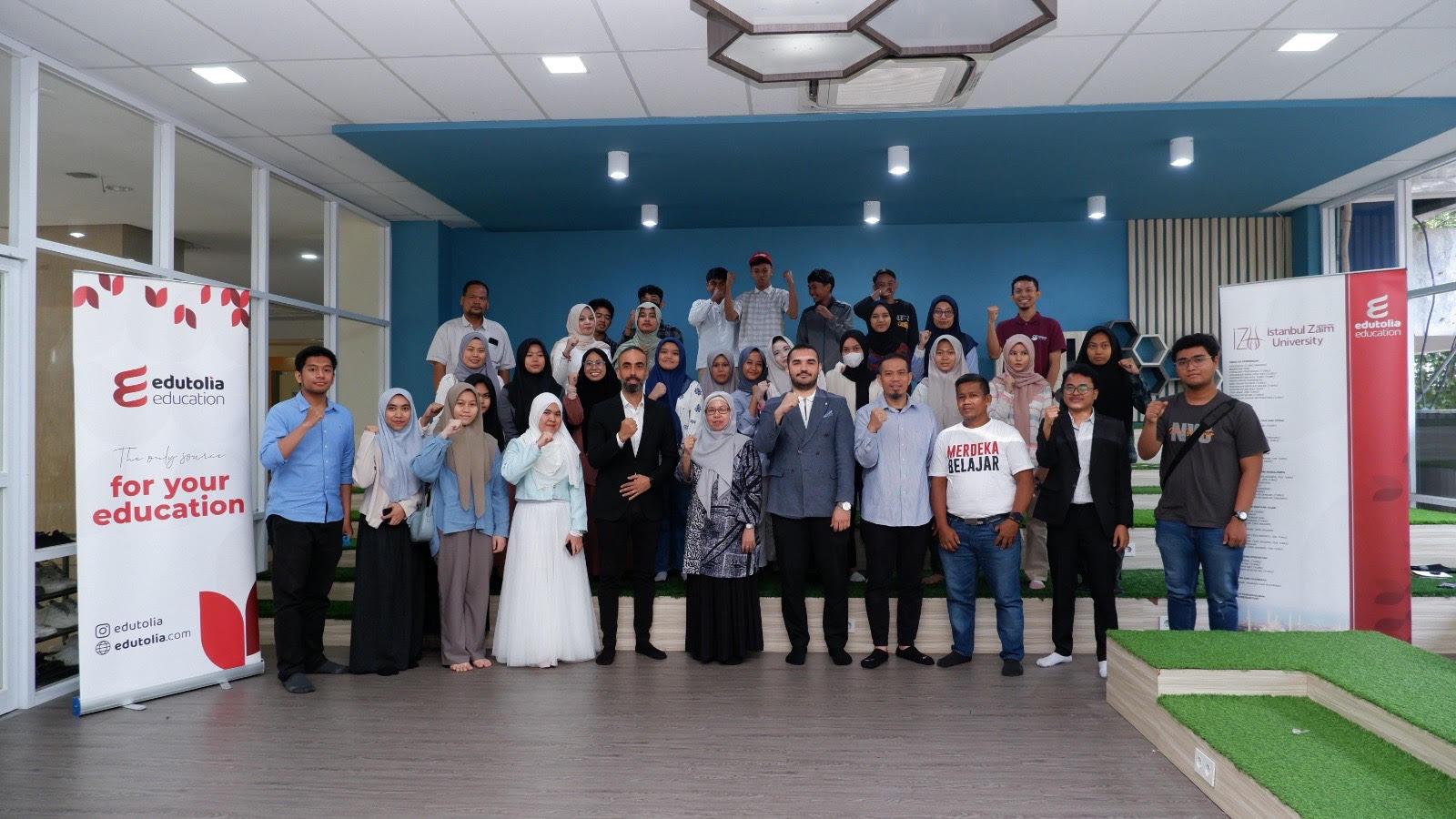 Sosialisasi-dan-students-admission-Istanbul-Sabahattin-Zaim-University-IZU-unibos.jpg
