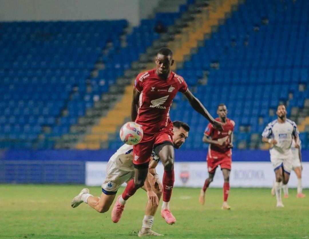 Striker-PSM-Makassar-Adilson-Silva-saat-lawan-PSIS-Semarang-pada-pekan-keenam.jpg