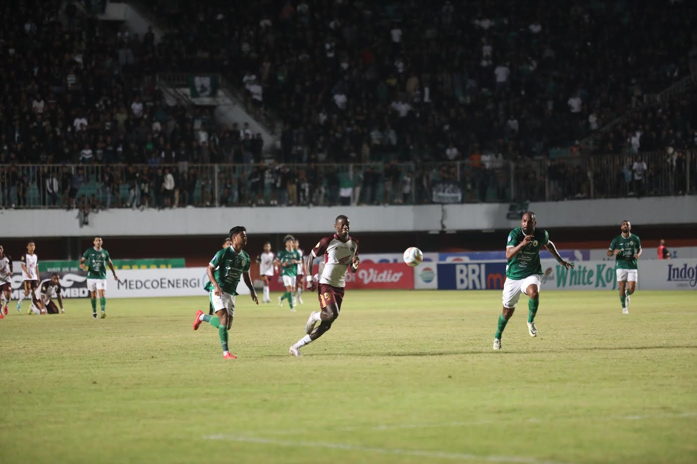 Striker-PSM-Makassar-Adilson-Silva-saat-lawan-PSS-Sleman-di-Stadion-Maguwoharjo-9.jpg