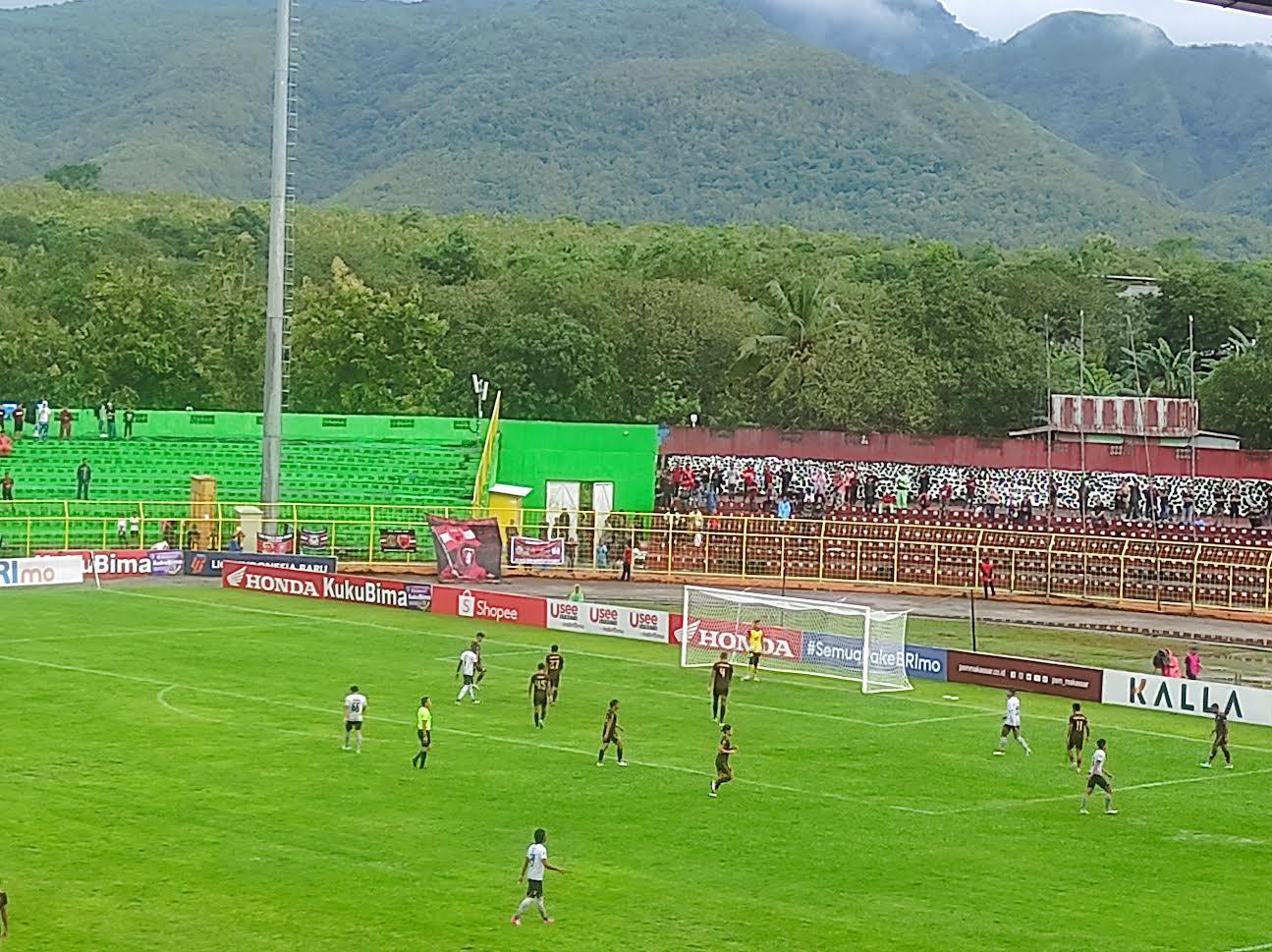 Suasana-pertandingan-PSM-Makassar-vs-RANS-Nusantara-di-Stadion-BJ-Habibie-Parepare.jpg