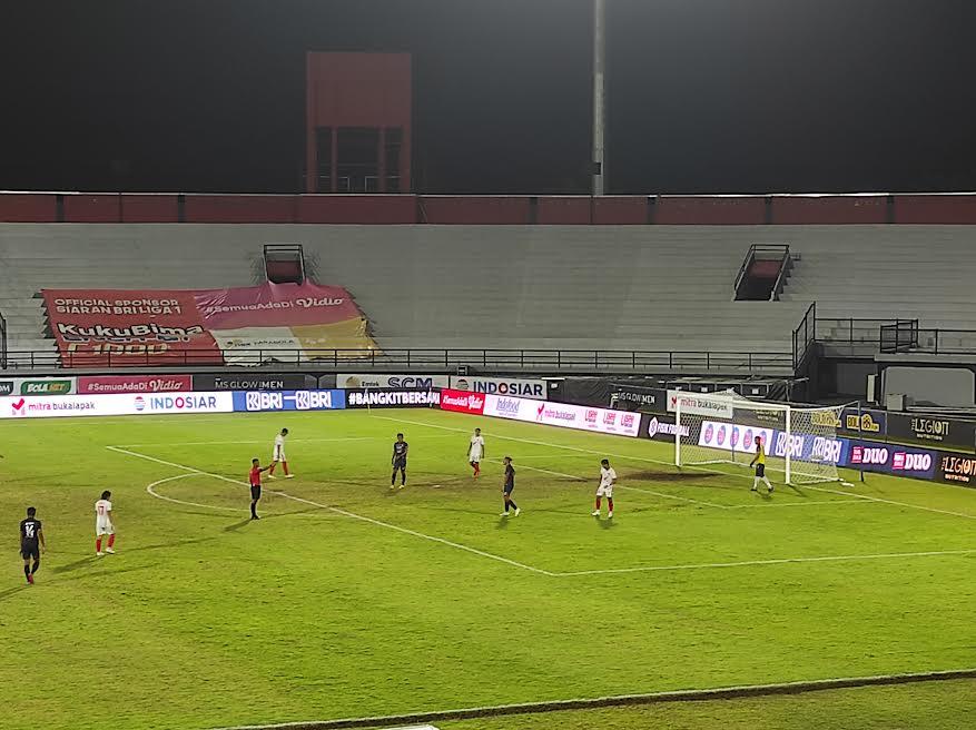 Suasana-pertandingan-PSM-vs-Arema-45.jpg