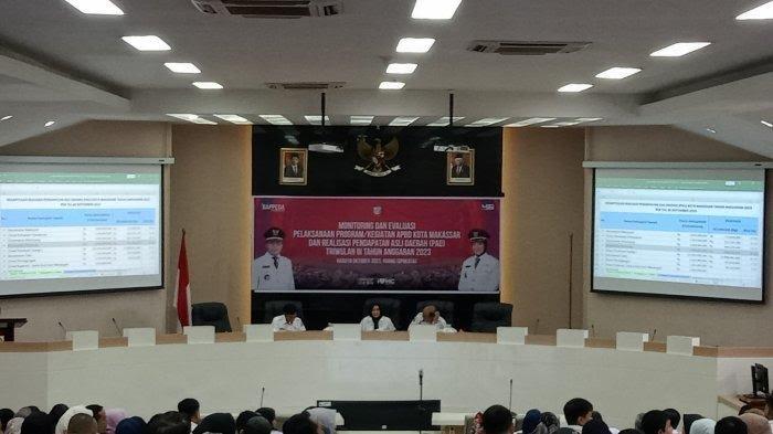 Suasana-rapat-monitoring-dan-evaluasi-pelaksanaan-program-kegiatan-APBD-Kota-Makassar.jpg