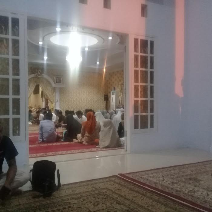 Suasana-tahlilan-di-Rumah-Jabatan-Bupati-Sinjai-Jl-Persatuan-Raya.jpg