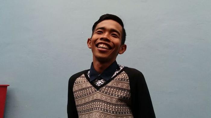 Tak Seberuntung Komeng, Dede Sunandar Terancam Gagal Lolos ke DPRD Padahal Sudah Jual 2 Mobil