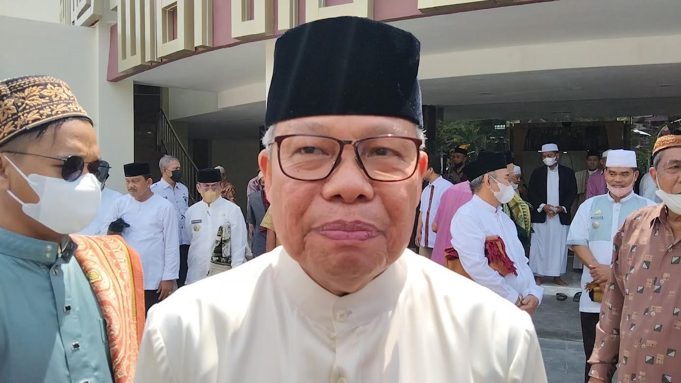 Taufan-Pawe-berencana-menambah-kapasitas-penonton-Stadion-Gelora-Bj-Habibie-GBH.jpg
