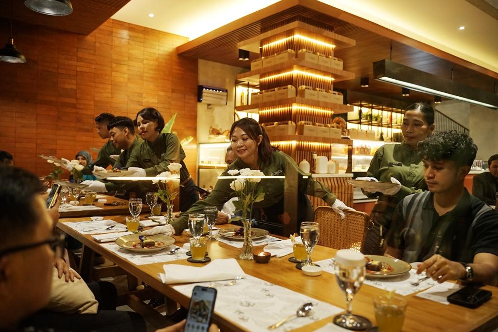 Kolaborasi Kopi dan Matcha Warnai Perayaan 2 Tahun The Foreign Cafe