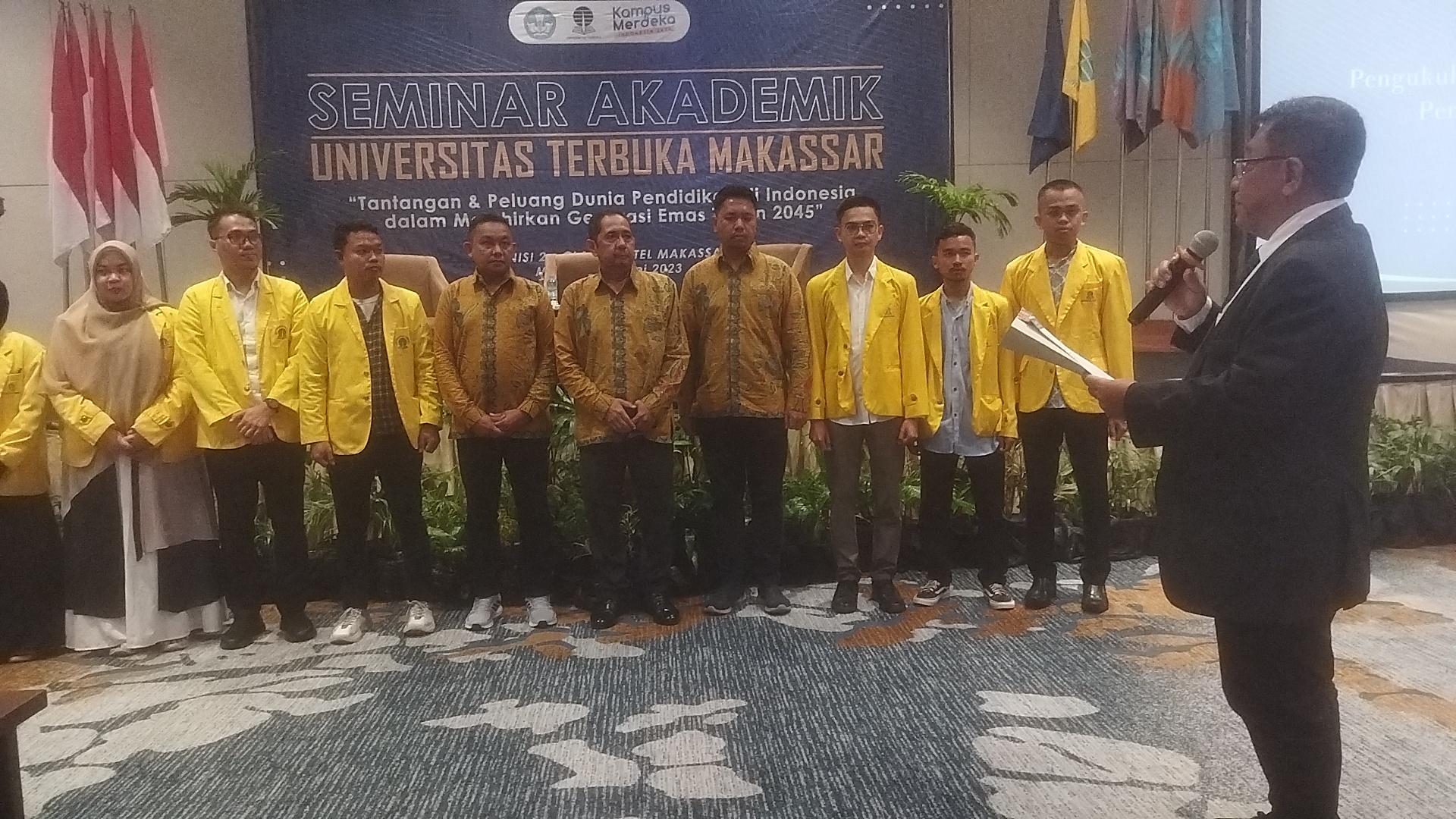 Universitas-Terbuka-UT-Makassar-menggelar-seminar-akademik-12.jpg