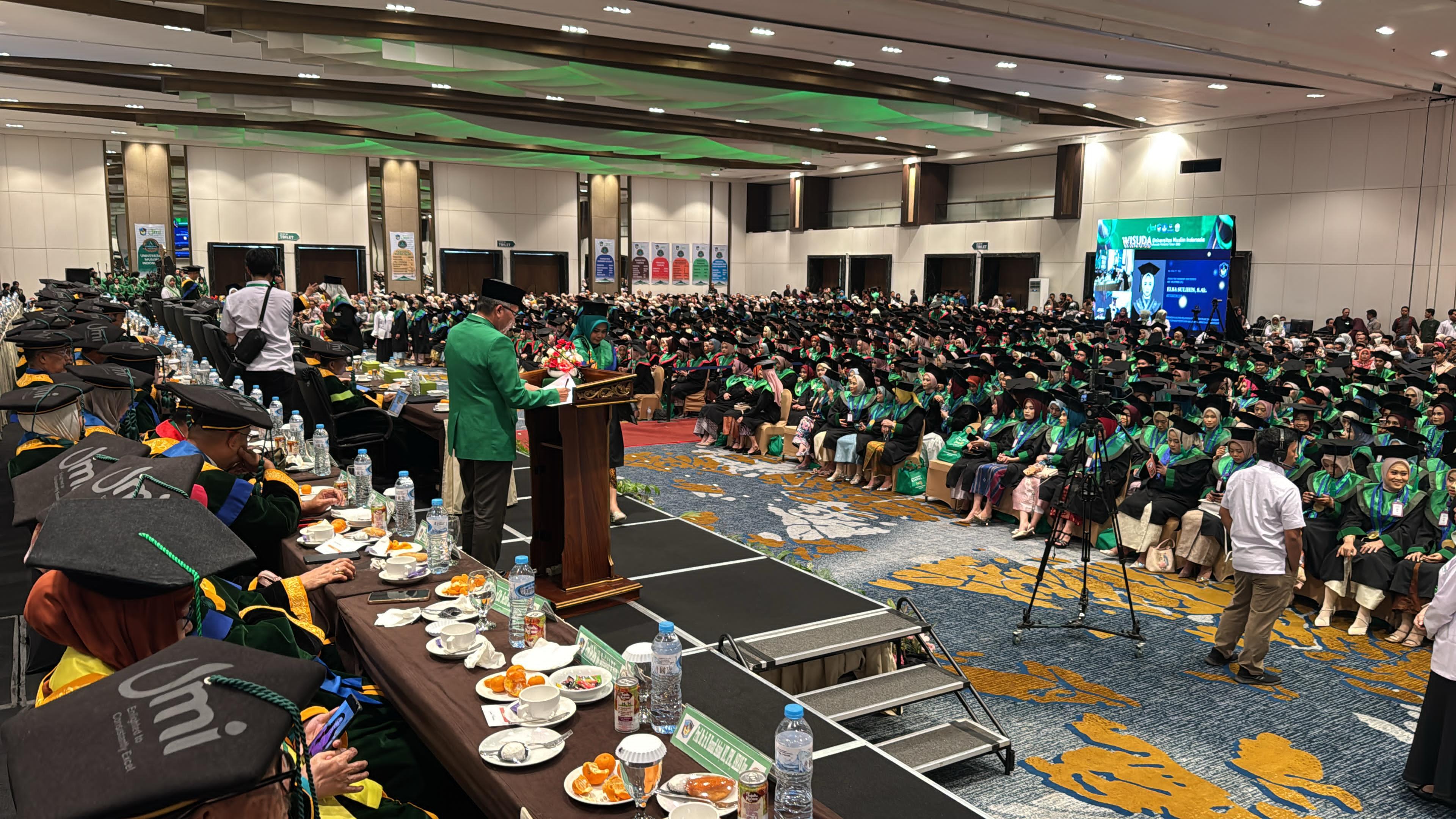 UMI Wisuda Ribuan Lulusan, Rektor: Lahirkan Agen Perubahan dan Pemimpin Masa Depan