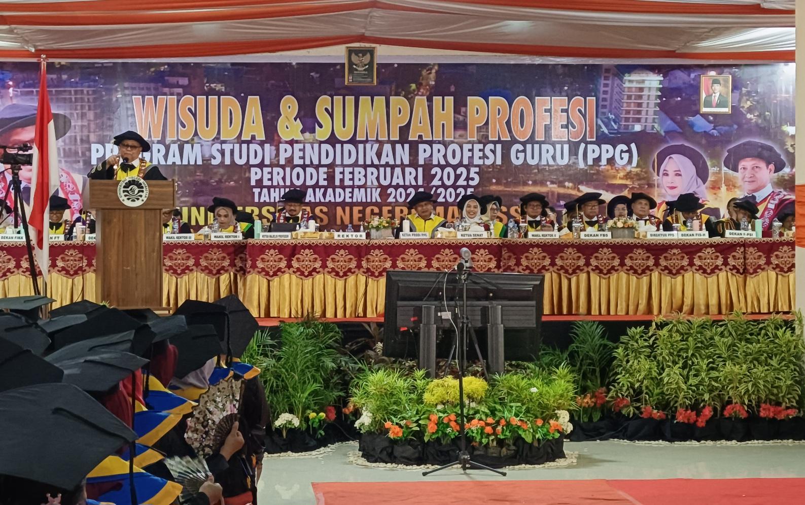 WISUDA-UNM-Suasana-wisuda-dan-sumpah-profesi-Program.jpg