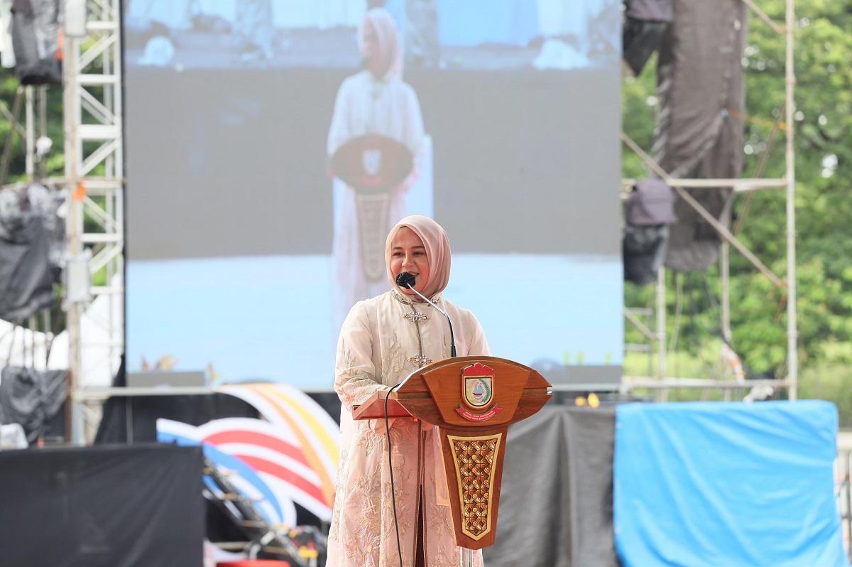 Wakil-Gubernur-Sulsel-Fatmawati-Rusdi-2025.jpg
