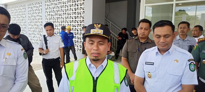 Wali-Kota-Parepare-Tasming-Hamid-di-tengah-saat-mengunjungi.jpg