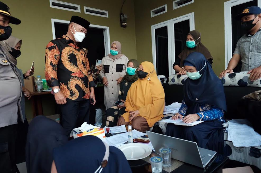 abd-rauf-malaganni-memantau-pelaksanaan-percepatan-vaksinasi-covid-19-di-kecamatan-pattallassang-1.jpg<pf>abd-rauf-malaganni-memantau-pelaksanaan-percepatan-vaksinasi-covid-19-di-kecamatan-pattallassang-2.jpg<pf>abd-rauf-malaganni-memantau-pelaksanaan-percepatan-vaksinasi-covid-19-di-kecamatan-pattallassang-3.jpg<pf>abd-rauf-malaganni-memantau-pelaksanaan-percepatan-vaksinasi-covid-19-di-kecamatan-pattallassang-4.jpg<pf>abd-rauf-malaganni-memantau-pelaksanaan-percepatan-vaksinasi-covid-19-di-kec