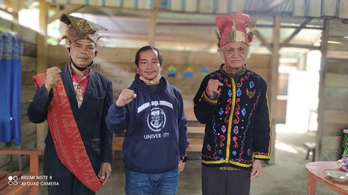 abdul-rahman-nur-saat-berada-di-kecamatan-rampi-kabupaten-luwu-utara.jpg