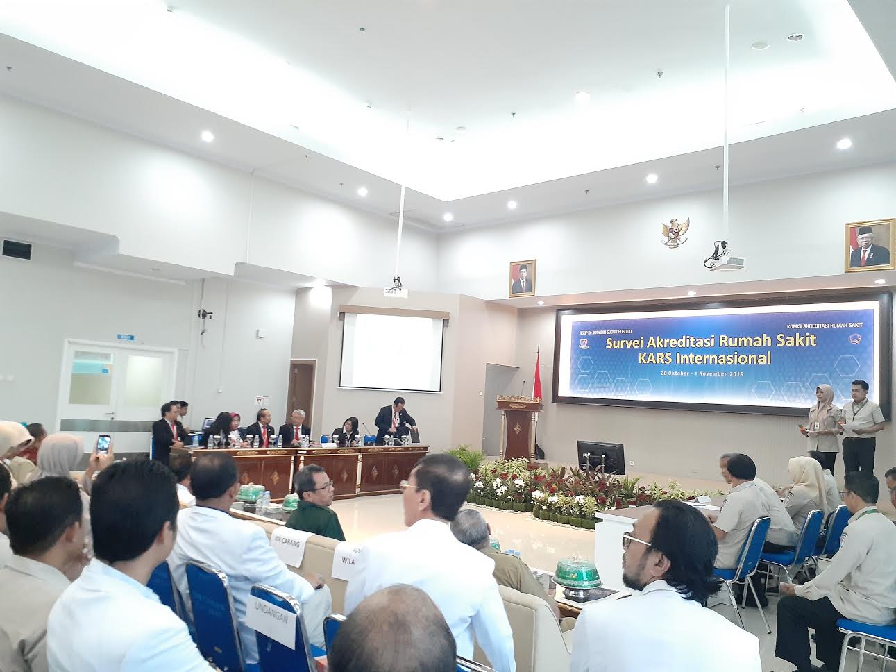 acara-penyambutan-kedatangan-komisi-akreditasi-rumah-sakit-kars.jpg