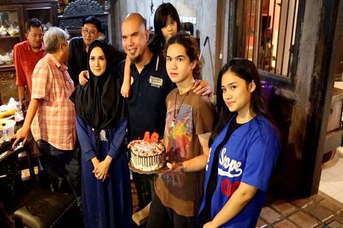 Hadiri Ulang Tahun Ahmad Dhani, Postingan Ashanty Bikin Netizen Heboh: Dapurnya Kumuh