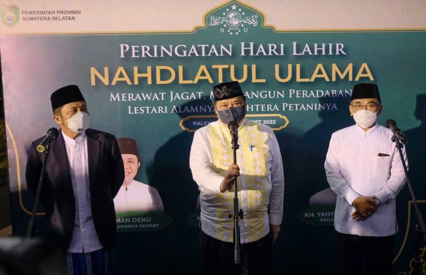 airlangga-hartarto-yang-hadir-mewakili-presiden-saat-hari-lahir-nu.jpg