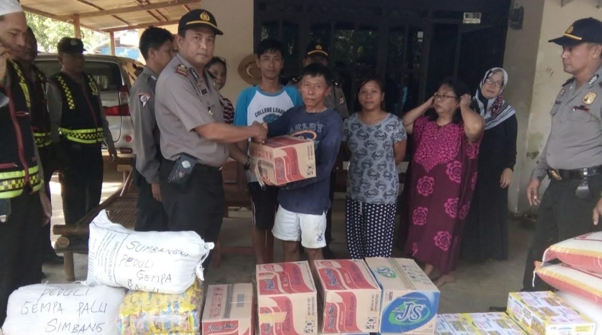 Polsek Bantimurung Salurkan Bantuan ke Korban Gempa Palu di Simbang