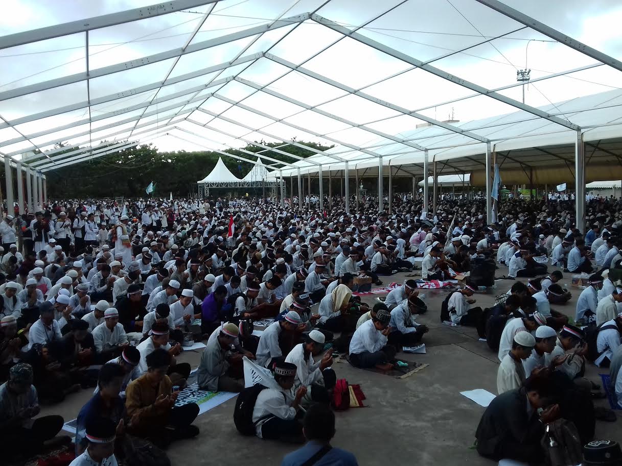 Ribuan Peserta Aksi Teriakan Ahok Segera Ditangkap