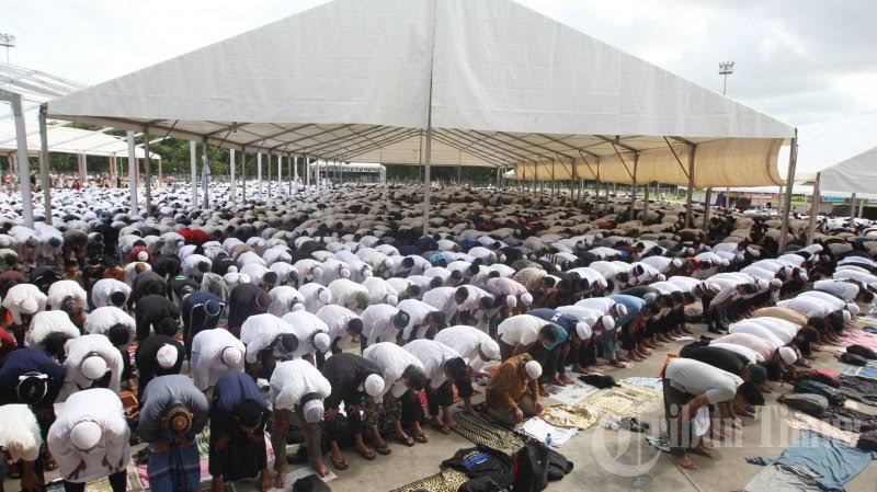 VIDEO: Aksi Damai 212 di Lapangan Karebosi Makassar - aksi2_20161203_002544.jpg