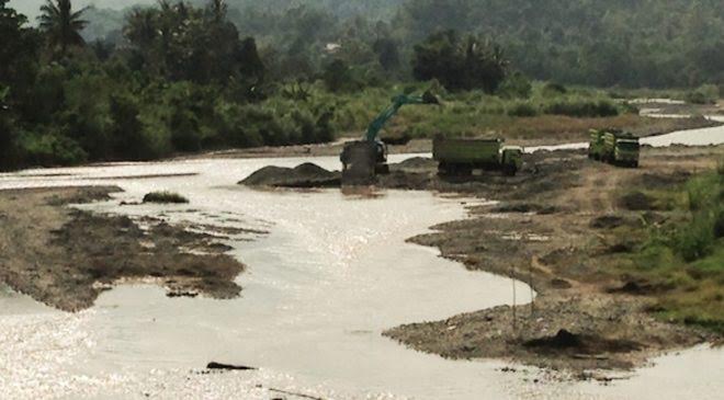 aktivitas-tambang-galian-c-di-desa-kadong-kadong-kecamatan-bajo-barat.jpg