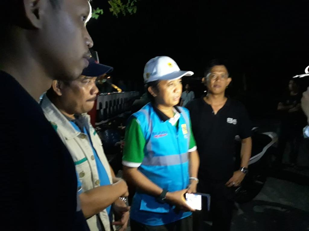 Gempa Bumi Palu - GM PLN Sulselrabar Sambangi Posko Relawan Mahasiswa FTI UMI